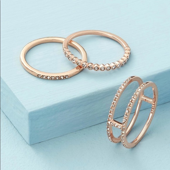 Stella & Dot Imperial Stacking Ring - Picture 5 of 7